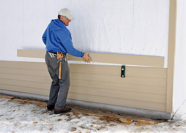 Siding Removal and Disposal in Riverdale, CA